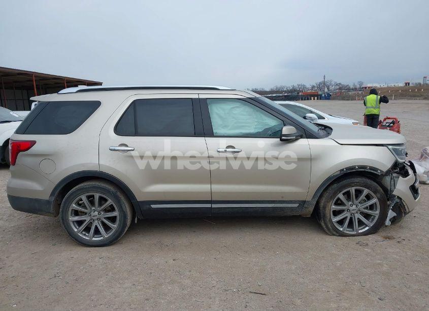Photo 13 of 2017 Ford Explorer LIMITED (VIN 1FM5K7FH7HGC84604)