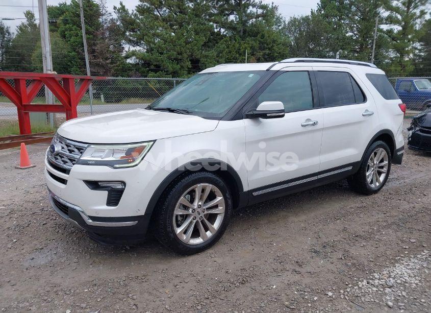 Photo 2 of 2018 Ford Explorer LIMITED (VIN 1FM5K7FH8JGC63234)