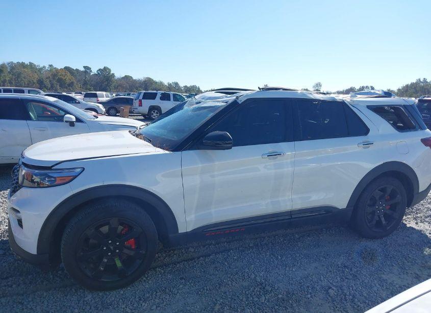 Photo 14 of 2022 Ford Explorer ST (VIN 1FM5K7GC5NGA45048)