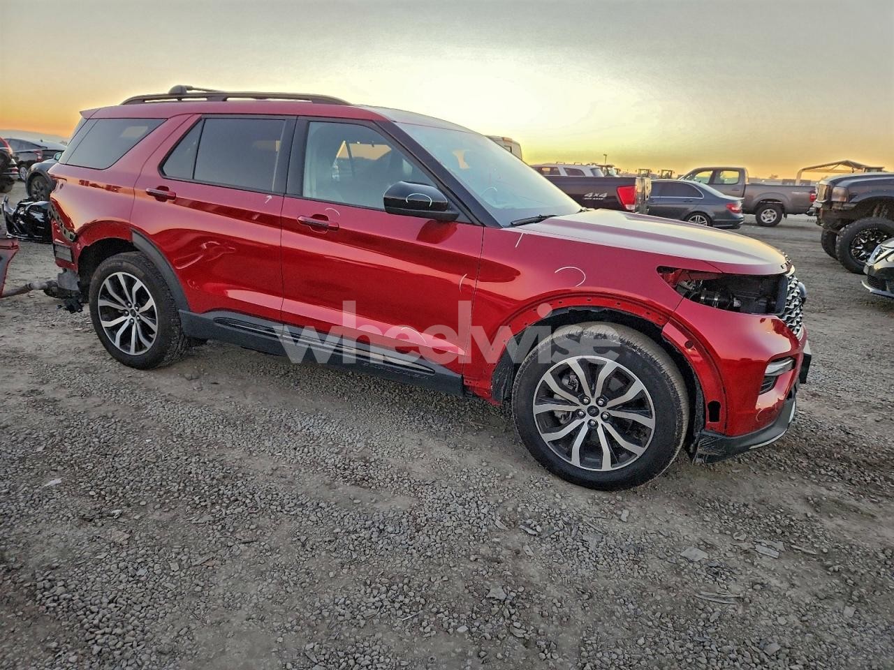 Photo 4 of 2024 FORD EXPLORER ST (VIN 1FM5K7GC7RGA26863)