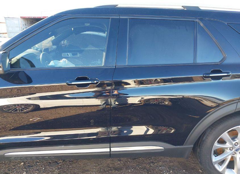 Photo 15 of 2022 Ford Explorer PLATINUM (VIN 1FM5K7HW1NNA07773)