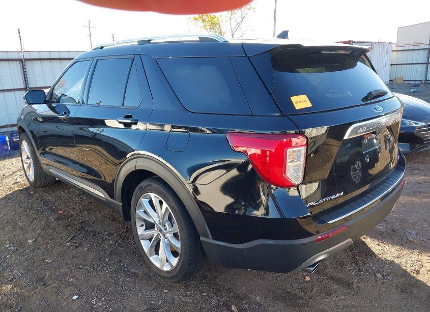 Photo 3 of 2022 Ford Explorer PLATINUM (VIN 1FM5K7HW1NNA07773)