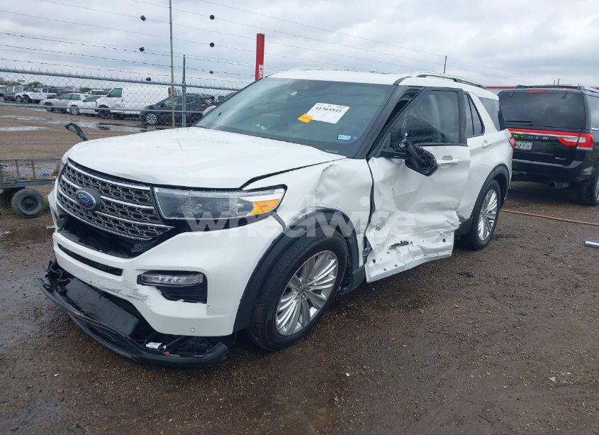 Photo 2 of 2023 Ford Explorer KING RANCH (VIN 1FM5K7LC4PGC11486)