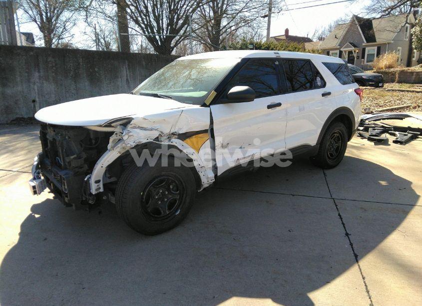 Photo 2 of 2020 Ford Police INTERCEPTOR (VIN 1FM5K8AB0LGD09716)