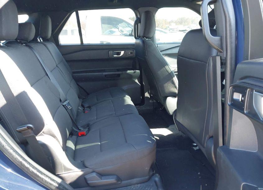 Photo 8 of 2023 Ford Explorer POLICE INTERCEPTOR (VIN 1FM5K8AB0PGA03153)