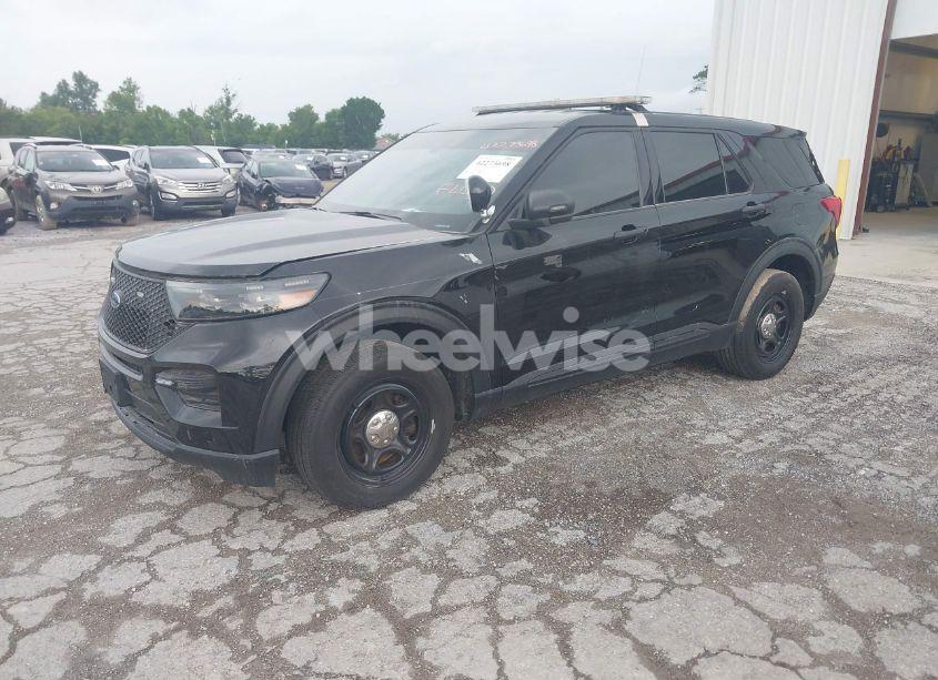 Photo 2 of 2023 Ford Police INTERCEPTOR (VIN 1FM5K8AB0PGB12986)