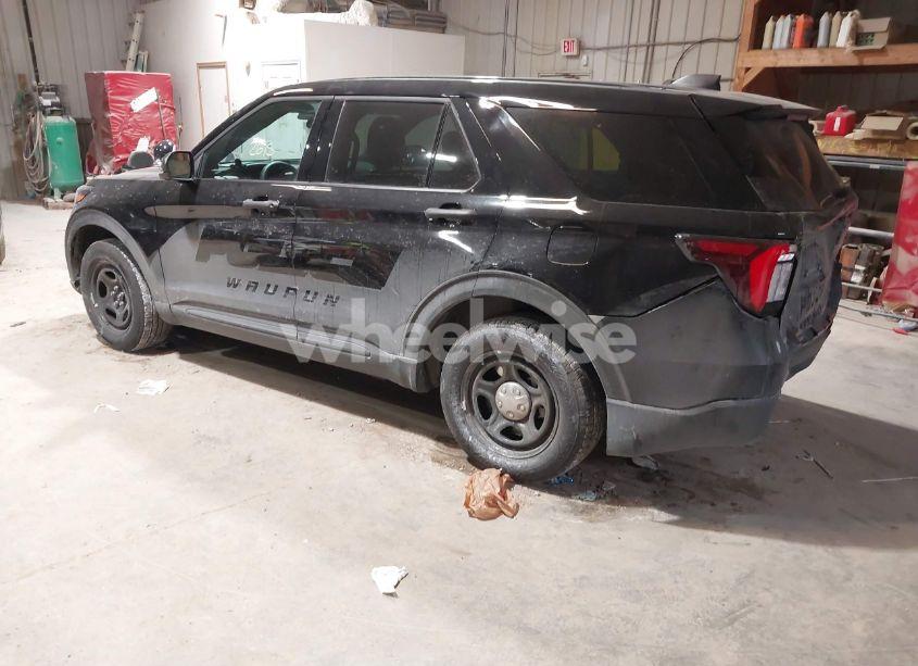 Photo 3 of 2025 Ford Police INTERCEPTOR (VIN 1FM5K8AB0SGA03033)