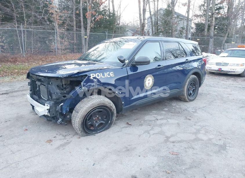 Photo 2 of 2020 Ford Police INTERCEPTOR UTILITY (VIN 1FM5K8AB1LGB85374)