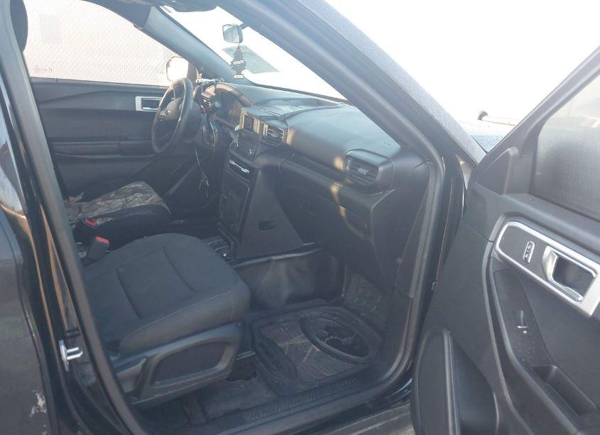 Photo 5 of 2020 Ford Police INTERCEPTOR UTILITY (VIN 1FM5K8AB1LGC93381)