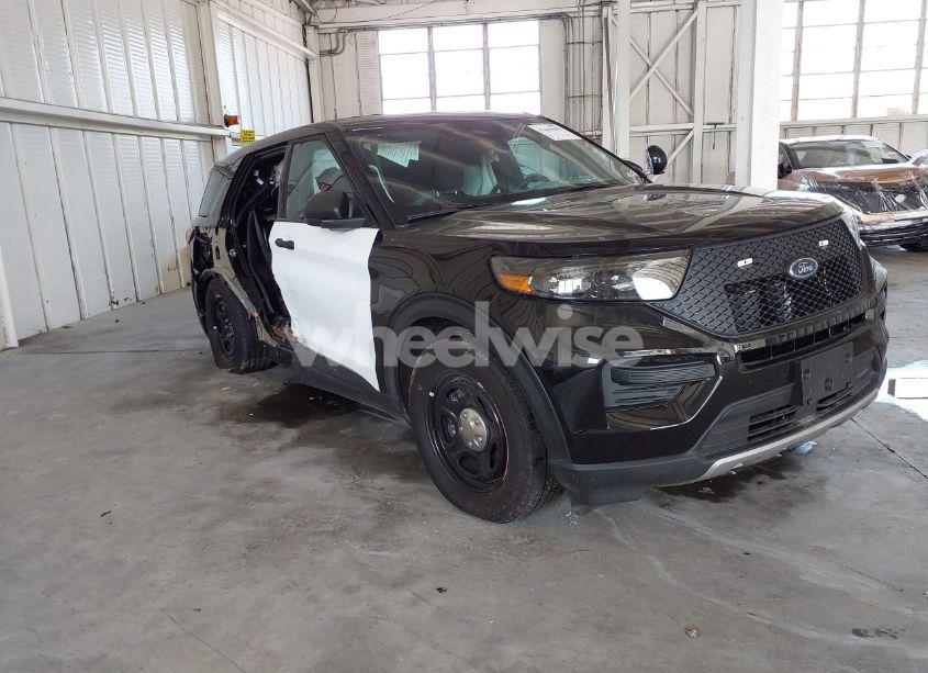 2025 Ford Police INTERCEPTOR (VIN 1FM5K8AB1SGA33769) main photo