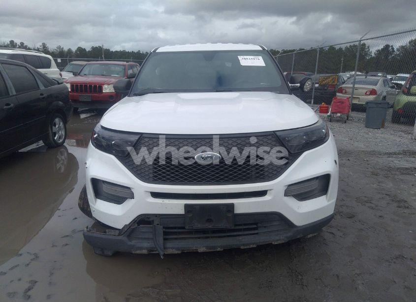 Photo 12 of 2020 Ford Police INTERCEPTOR UTILITY (VIN 1FM5K8AB2LGA41977)