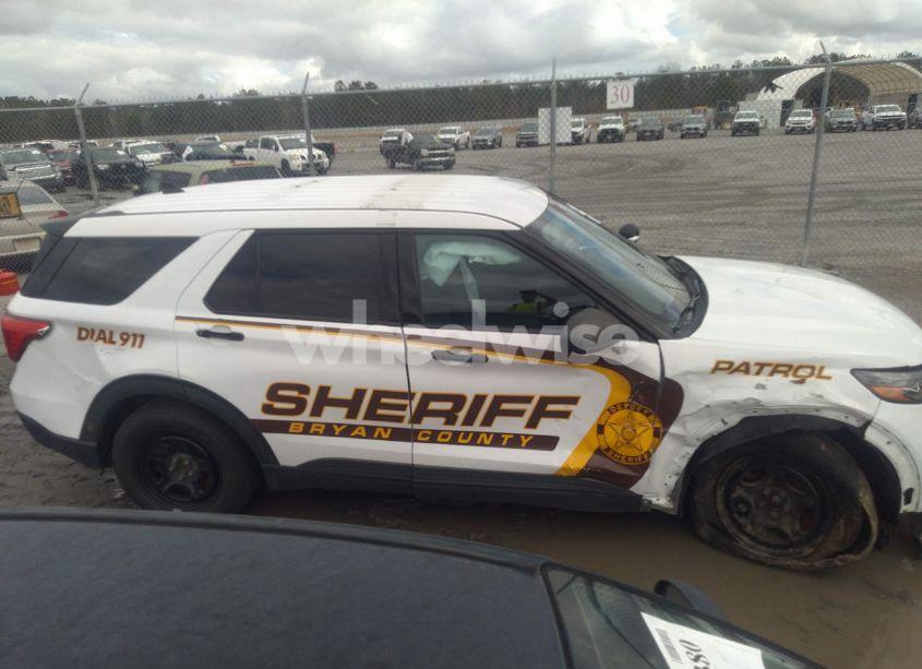 Photo 13 of 2020 Ford Police INTERCEPTOR UTILITY (VIN 1FM5K8AB2LGA41977)