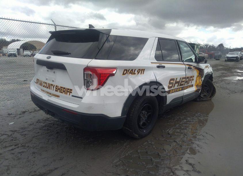 Photo 4 of 2020 Ford Police INTERCEPTOR UTILITY (VIN 1FM5K8AB2LGA41977)