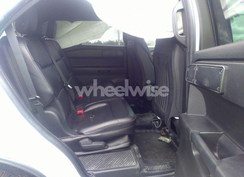 Photo 8 of 2020 Ford Police INTERCEPTOR UTILITY (VIN 1FM5K8AB2LGA41977)