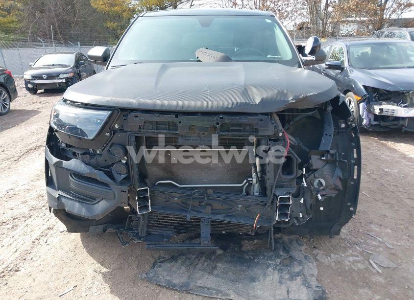 Photo 12 of 2020 Ford Police INTERCEPTOR (VIN 1FM5K8AB2LGC51317)