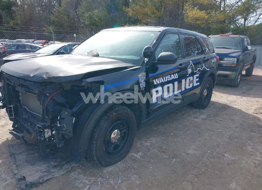 Photo 2 of 2020 Ford Police INTERCEPTOR (VIN 1FM5K8AB2LGC51317)