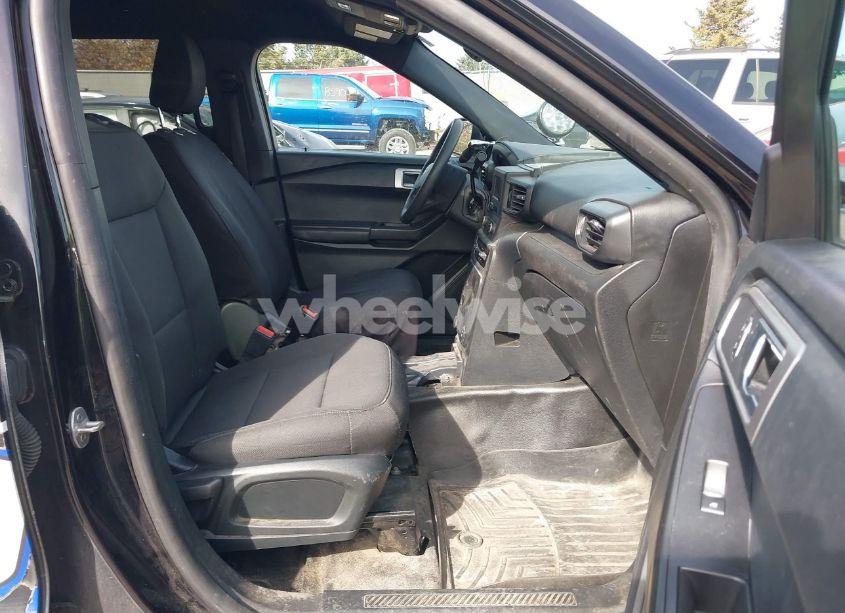 Photo 5 of 2020 Ford Police INTERCEPTOR (VIN 1FM5K8AB2LGC51317)