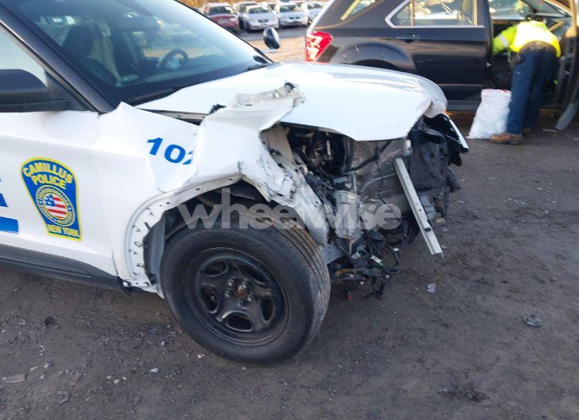 Photo 18 of 2021 Ford Police INTERCEPTOR (VIN 1FM5K8AB2MGC20490)