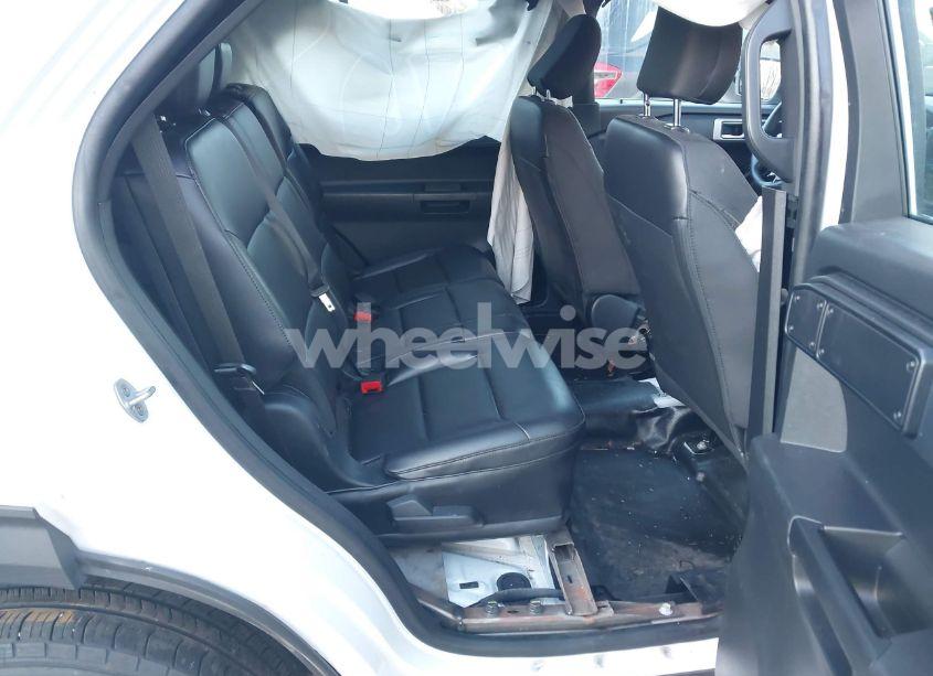 Photo 8 of 2021 Ford Police INTERCEPTOR (VIN 1FM5K8AB2MGC20490)