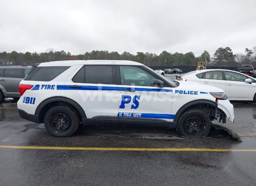 Photo 13 of 2022 Ford Police INTERCEPTOR (VIN 1FM5K8AB2NGA64694)