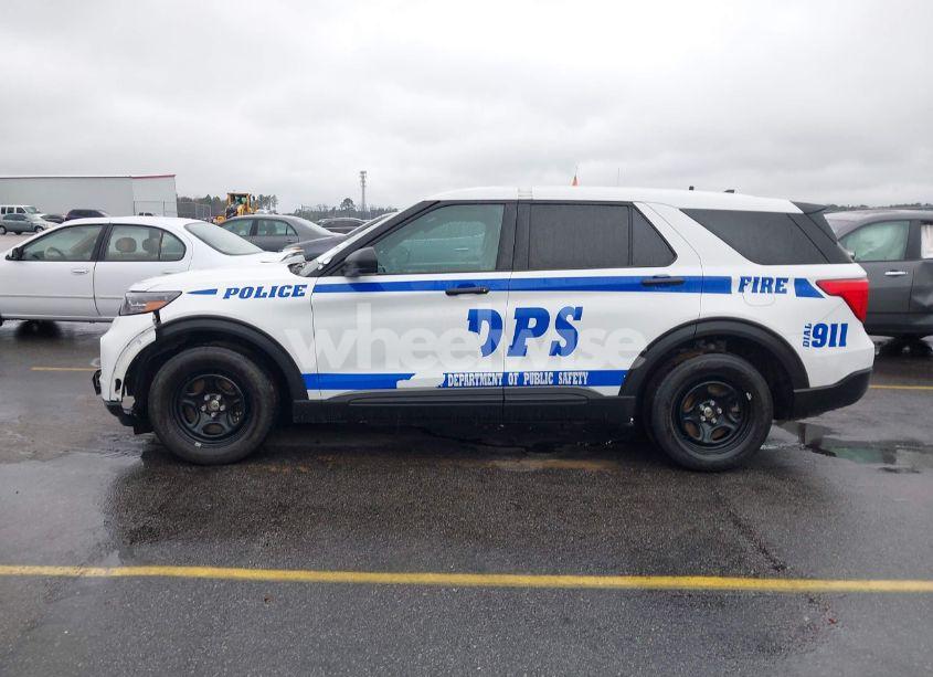 Photo 14 of 2022 Ford Police INTERCEPTOR (VIN 1FM5K8AB2NGA64694)
