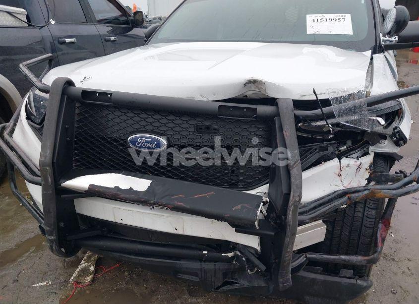 Photo 18 of 2023 Ford Police INTERCEPTOR (VIN 1FM5K8AB2PGA34517)