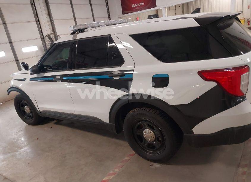 Photo 14 of 2023 Ford Police INTERCEPTOR (VIN 1FM5K8AB2PGB76141)