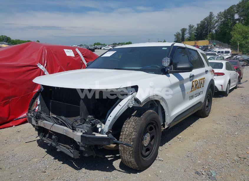 Photo 2 of 2020 Ford Police INTERCEPTOR (VIN 1FM5K8AB3LGC92541)