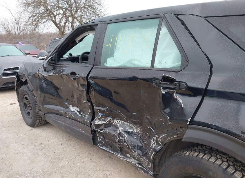 Photo 18 of 2021 Ford Police INTERCEPTOR (VIN 1FM5K8AB3MGA87335)