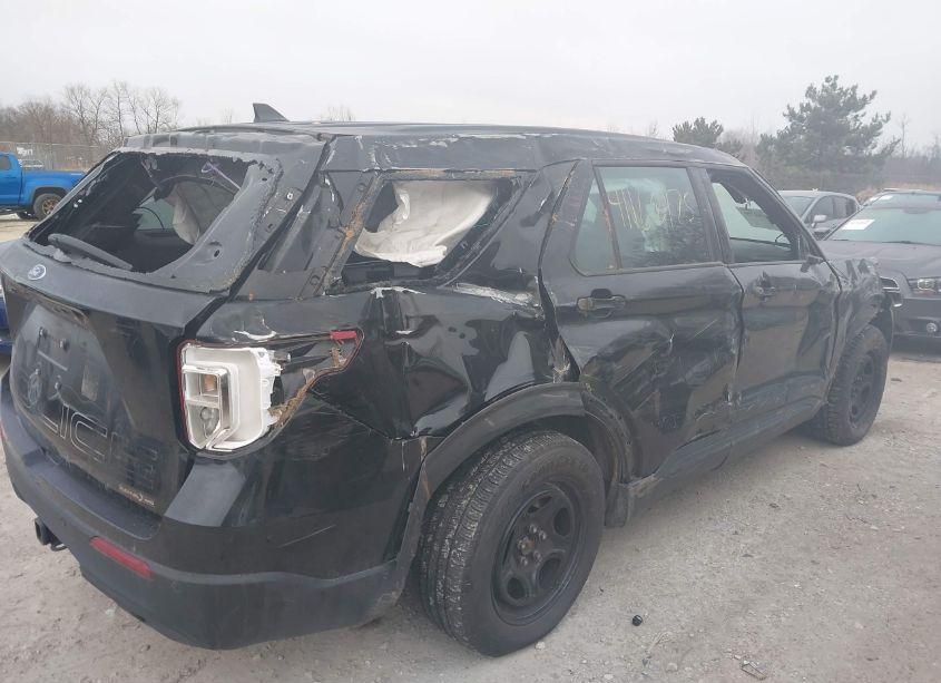 Photo 21 of 2021 Ford Police INTERCEPTOR (VIN 1FM5K8AB3MGA87335)