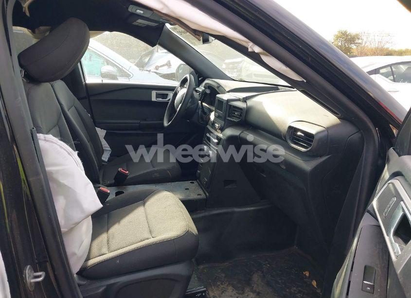 Photo 5 of 2022 Ford Police INTERCEPTOR (VIN 1FM5K8AB3NGC23562)