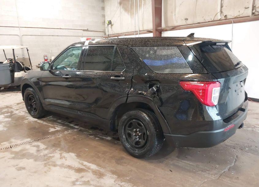 Photo 3 of 2020 Ford Police INTERCEPTOR UTILITY (VIN 1FM5K8AB4LGC01065)
