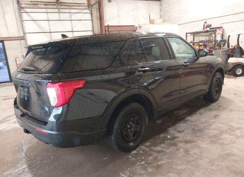 Photo 4 of 2020 Ford Police INTERCEPTOR UTILITY (VIN 1FM5K8AB4LGC01065)