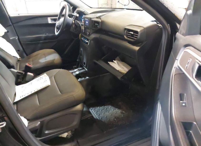 Photo 5 of 2020 Ford Police INTERCEPTOR UTILITY (VIN 1FM5K8AB4LGC01065)