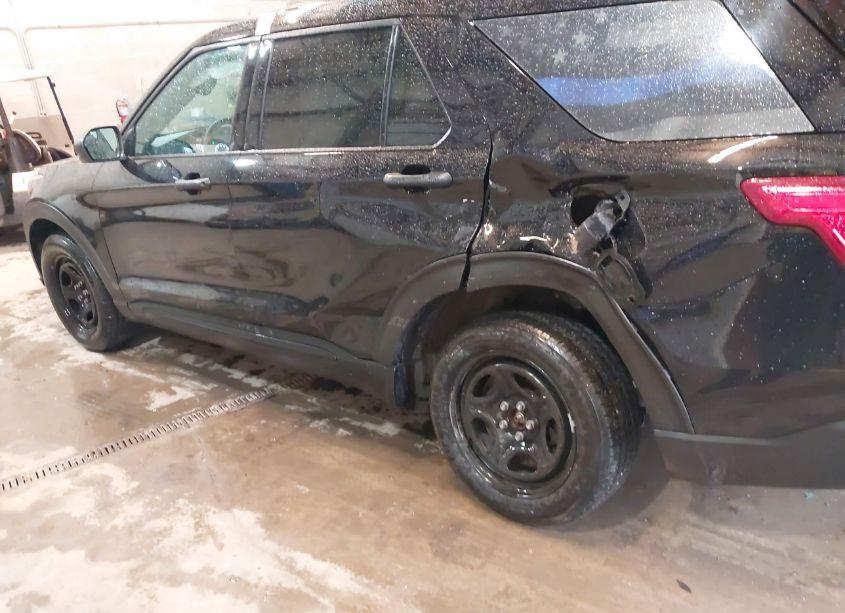Photo 6 of 2020 Ford Police INTERCEPTOR UTILITY (VIN 1FM5K8AB4LGC01065)