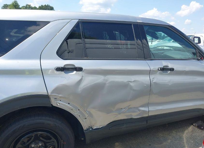 Photo 13 of 2021 Ford Police INTERCEPTOR UTILITY (VIN 1FM5K8AB4MGB24876)