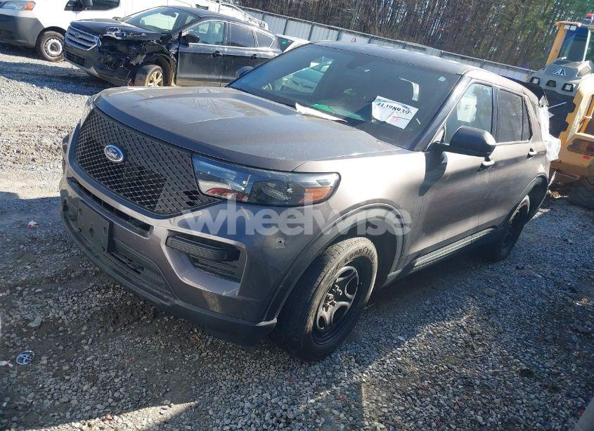 Photo 2 of 2023 Ford Police INTERCEPTOR (VIN 1FM5K8AB4PGA62612)