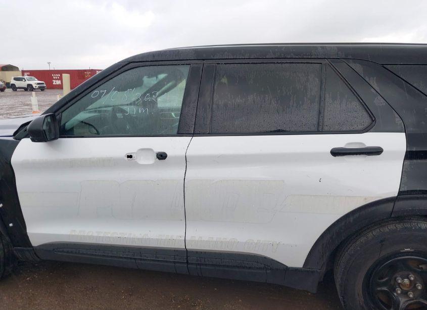 Photo 14 of 2020 Ford Police INTERCEPTOR UTILITY (VIN 1FM5K8AB5LGC94324)