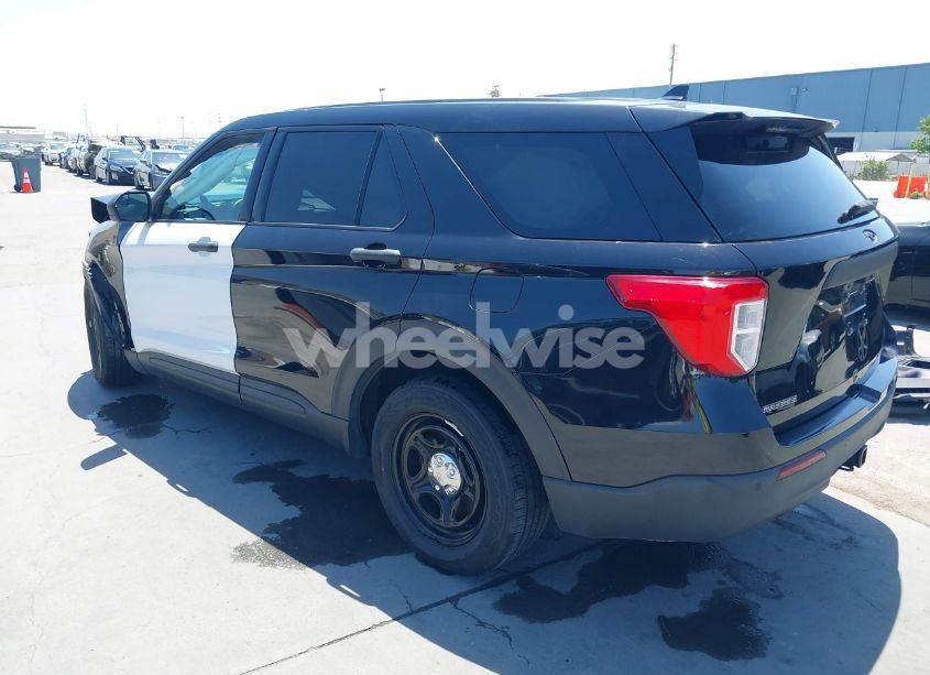 Photo 3 of 2020 Ford Police INTERCEPTOR (VIN 1FM5K8AB6LGA19058)