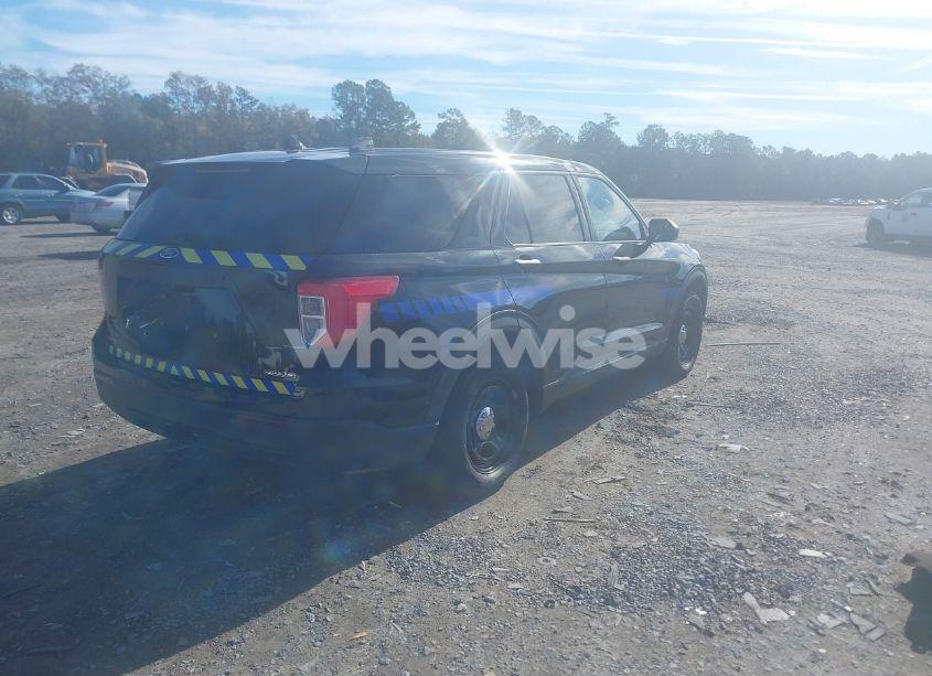 Photo 4 of 2020 Ford Police INTERCEPTOR (VIN 1FM5K8AB6LGD08618)