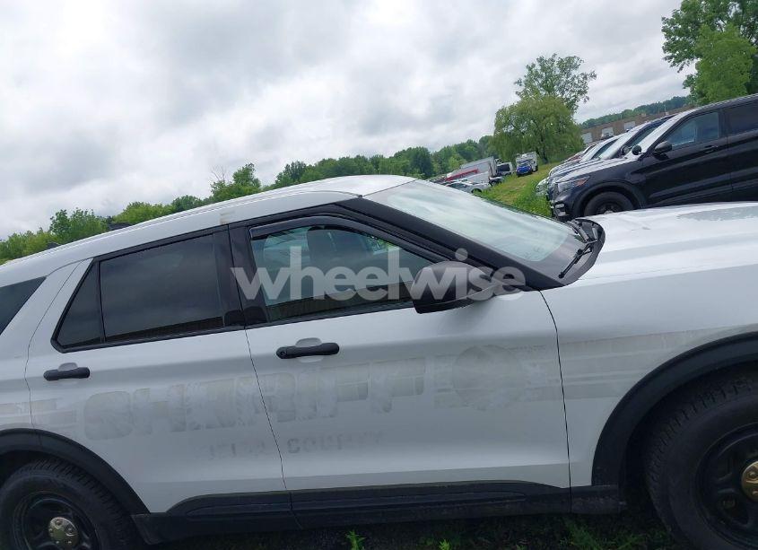 Photo 13 of 2021 Ford Police INTERCEPTOR (VIN 1FM5K8AB6MGB34308)