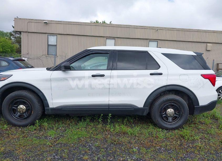 Photo 14 of 2021 Ford Police INTERCEPTOR (VIN 1FM5K8AB6MGB34308)