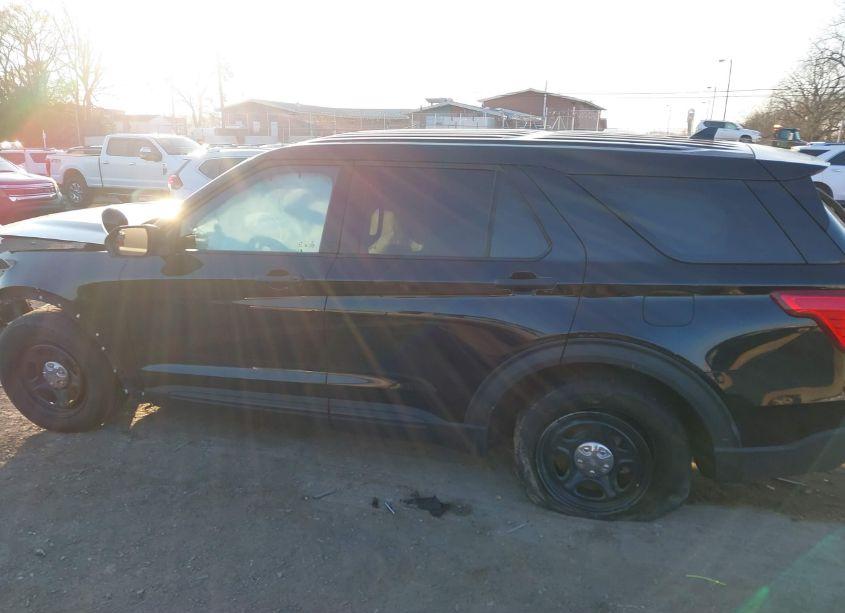Photo 14 of 2020 Ford Police INTERCEPTOR UTILITY (VIN 1FM5K8AB7LGD18686)