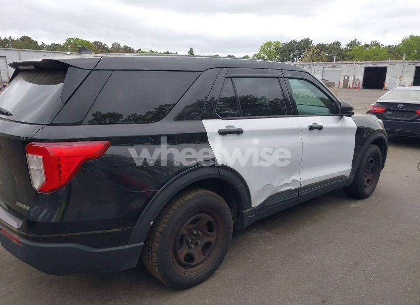 Photo 13 of 2021 Ford Police INTERCEPTOR (VIN 1FM5K8AB7MGA43175)