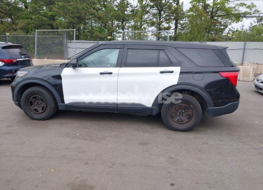 Photo 14 of 2021 Ford Police INTERCEPTOR (VIN 1FM5K8AB7MGA43175)
