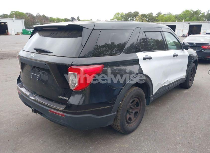 Photo 4 of 2021 Ford Police INTERCEPTOR (VIN 1FM5K8AB7MGA43175)