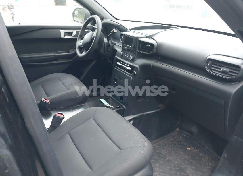 Photo 5 of 2021 Ford Police INTERCEPTOR (VIN 1FM5K8AB7MGA43175)