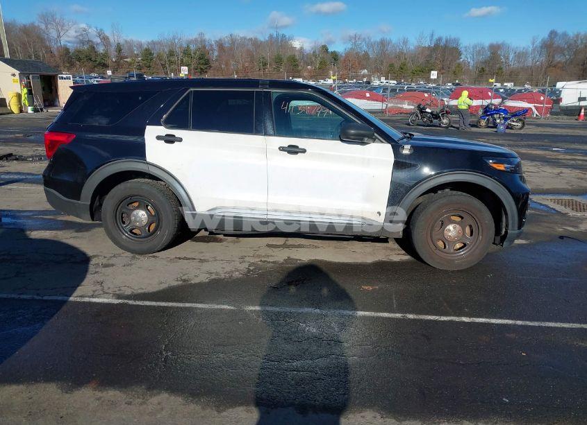Photo 13 of 2021 Ford Police INTERCEPTOR (VIN 1FM5K8AB7MGC25314)