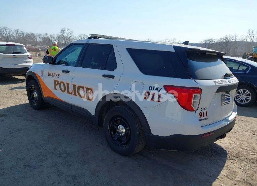 Photo 3 of 2022 Ford Police INTERCEPTOR (VIN 1FM5K8AB7NGB17647)