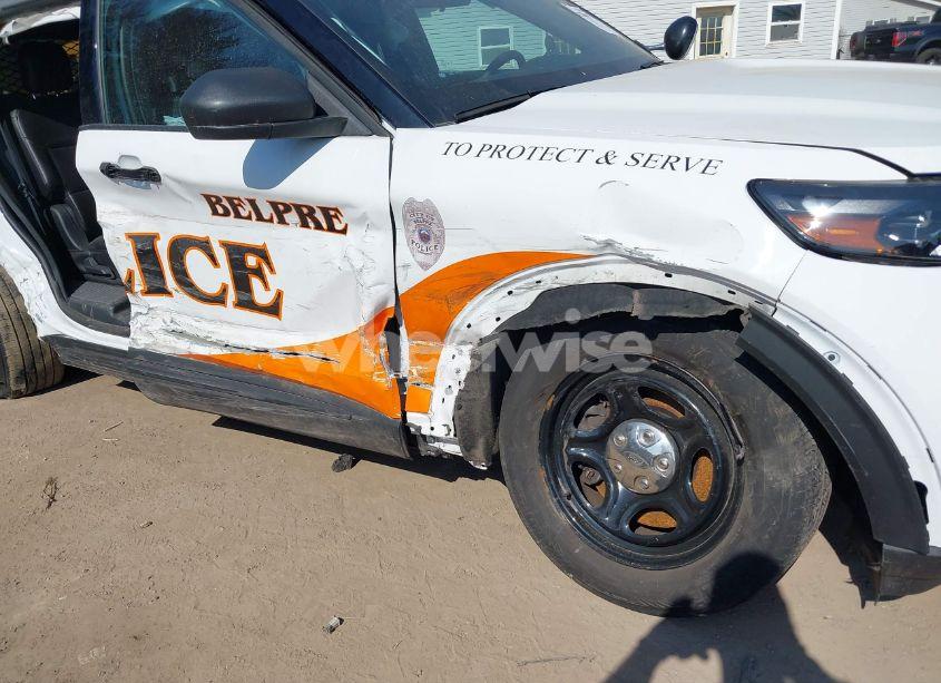 Photo 6 of 2022 Ford Police INTERCEPTOR (VIN 1FM5K8AB7NGB17647)